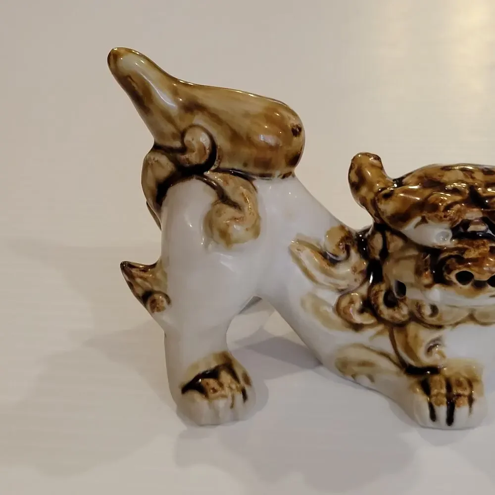 Vintage Unique Chinese Asian Foo Dogs-Fu Figurine